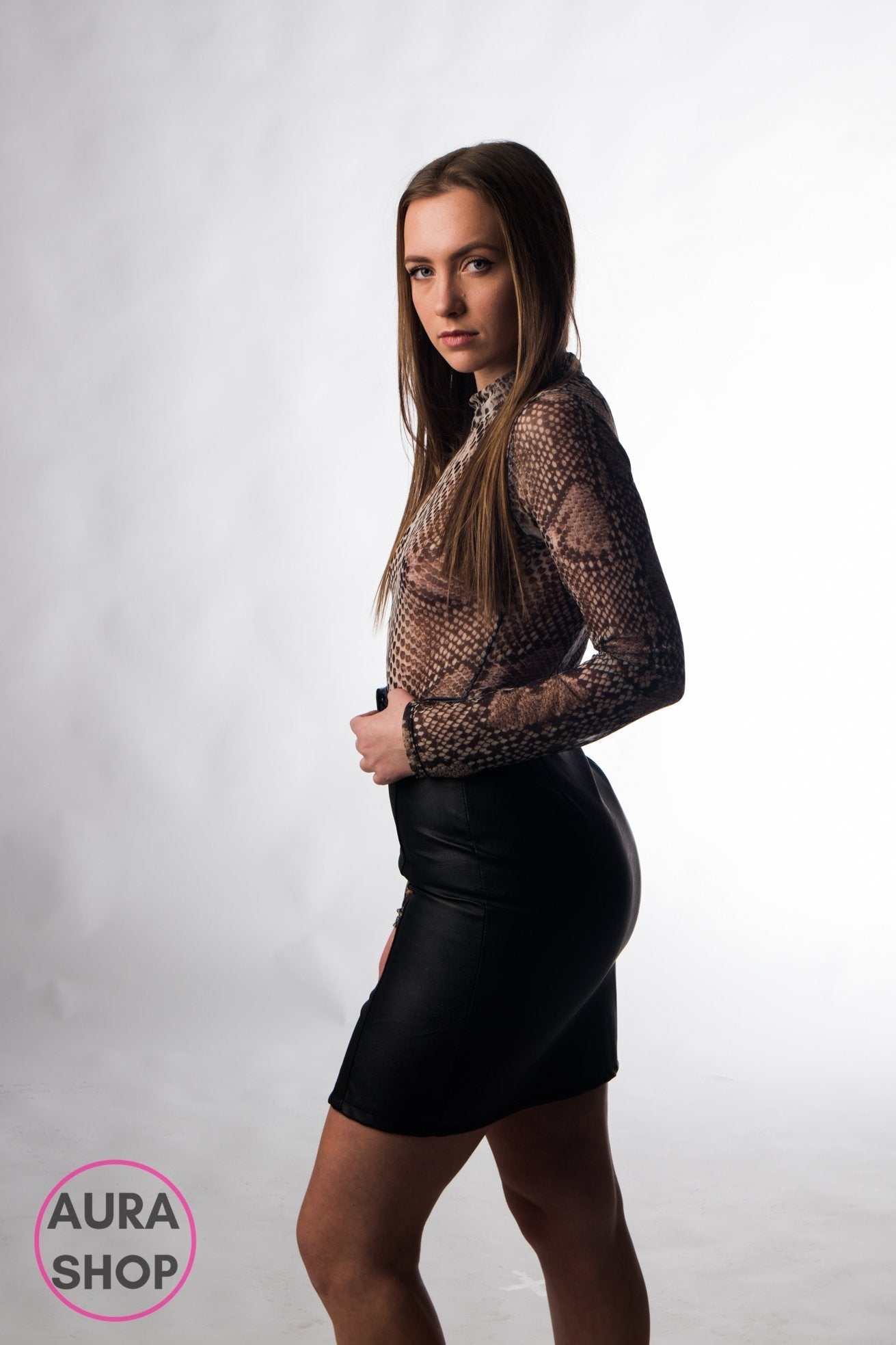 Falda cuero