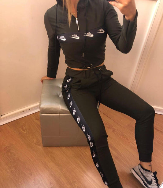 Conjunto Nike Bordado