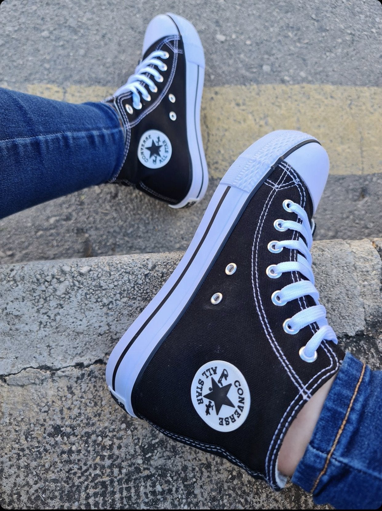 Converse Bota Negras
