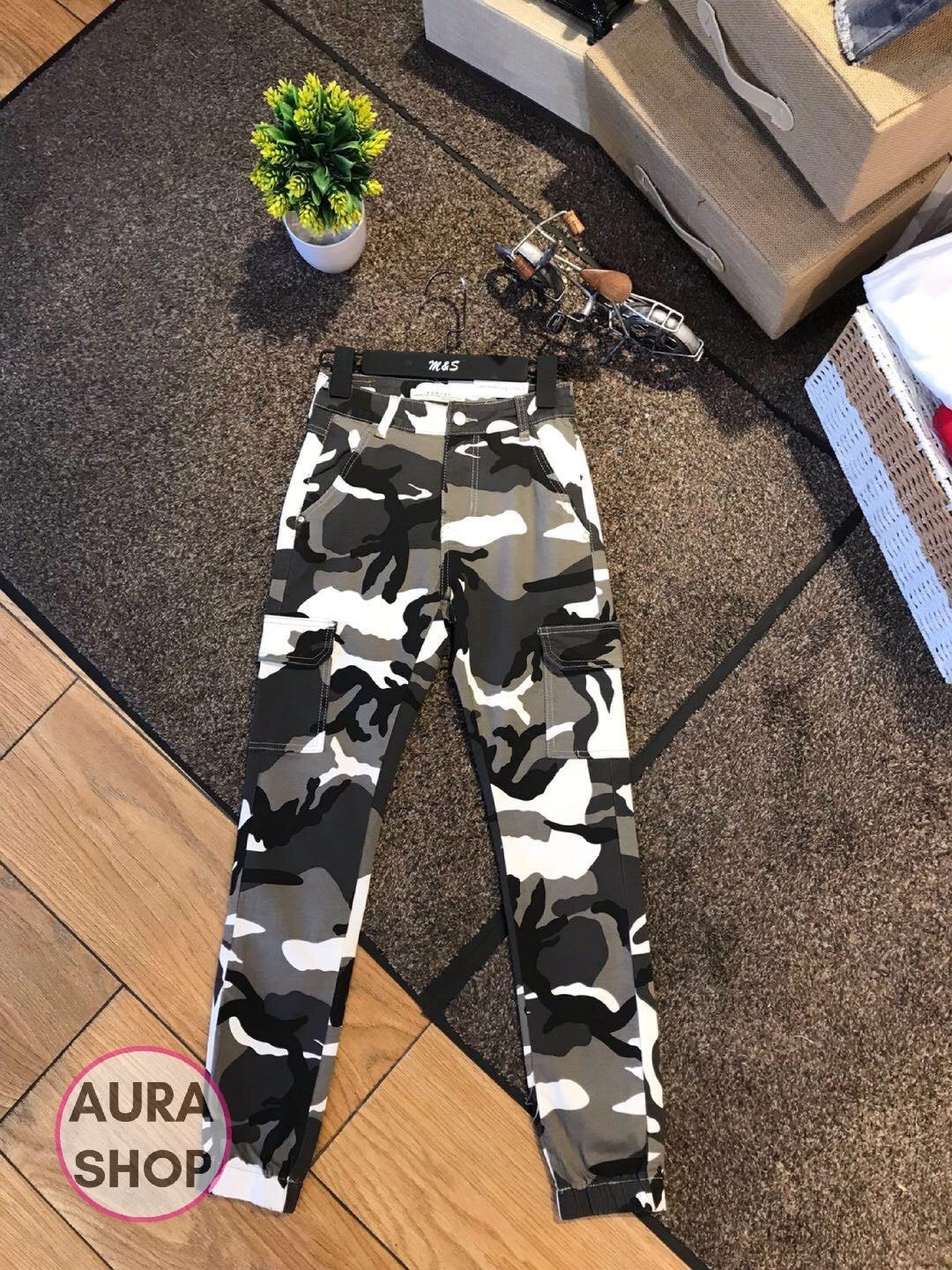 Pantalón militar